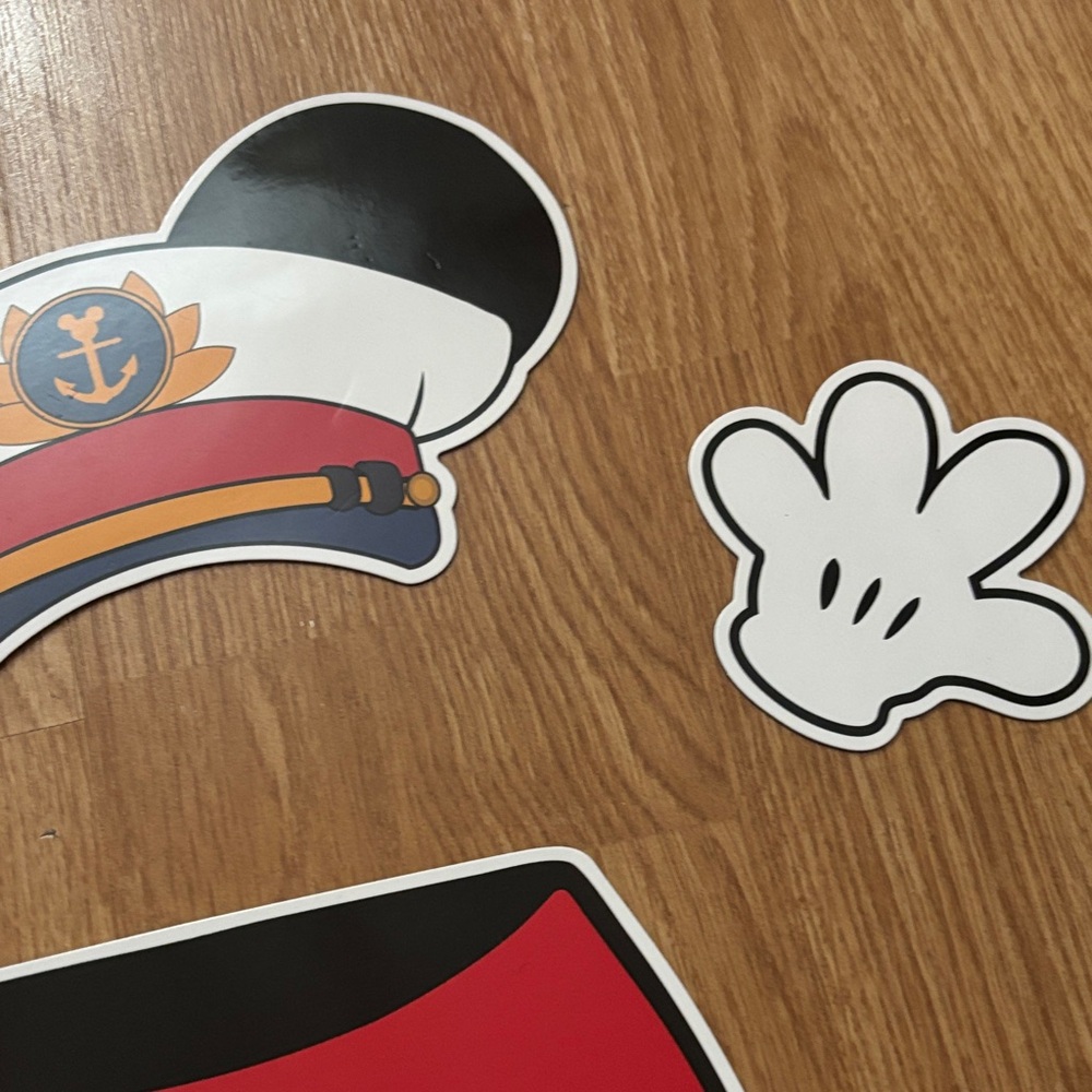 Mickey Mouse Cruise DOOR MAGNET Prop Set - Red, Black, White, Yellow - Picture 4 of 9